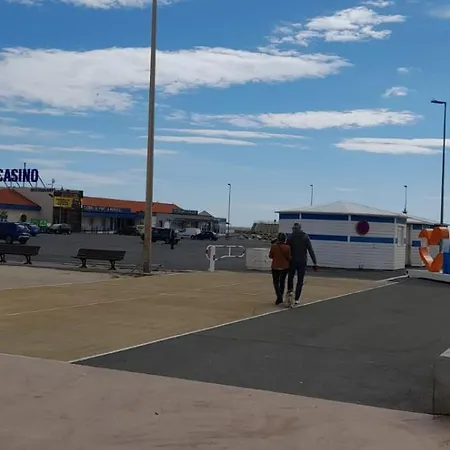 Camping Mobil 6 Personnes Climatise . *
